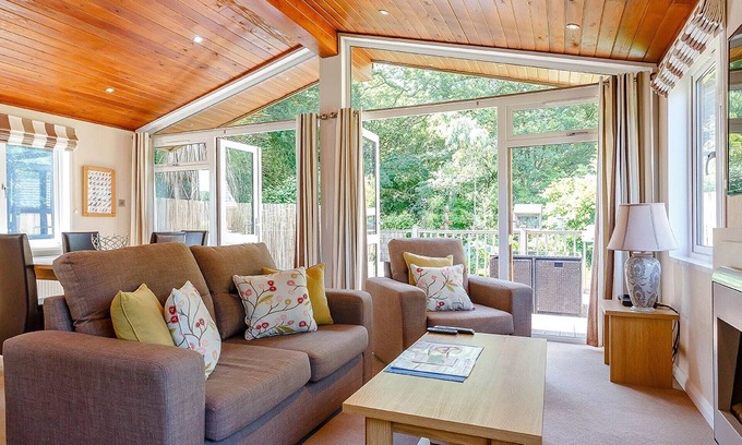 Widemouth Bay Cabin | 2 bedroom accommodation in Holsworthy