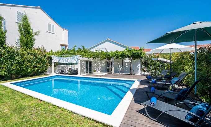 Bosanka House | 2 bedroom accommodation in Bosanka