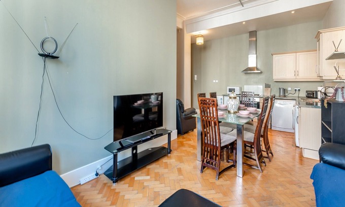 Liverpool City Centre Cottage | 2 bedroom accommodation in Liverpool