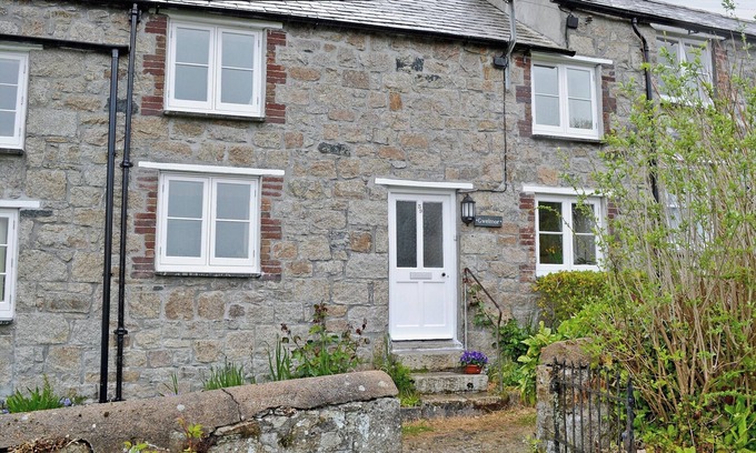 Charlestown Cottage | 2 bedroom accommodation in Charlestown, St Austell