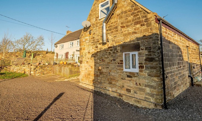 Alfreton Cottage | 2 bedroom accommodation in Matlock, Near Alfreton