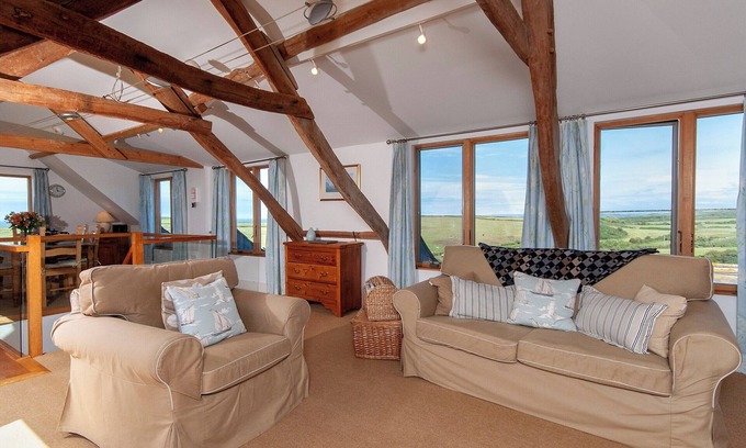 Goodwick Cottage | 2 bedroom accommodation in Strumble Head, Pembrokeshire Coast National Park