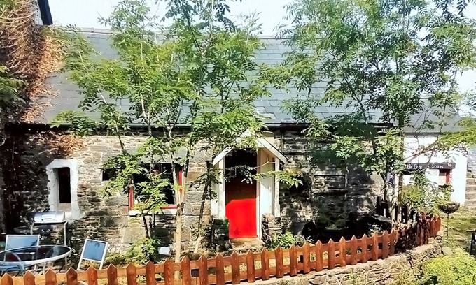 Dihewid Cottage | 2 bedroom accommodation in Dihewyd, near Aberaeron