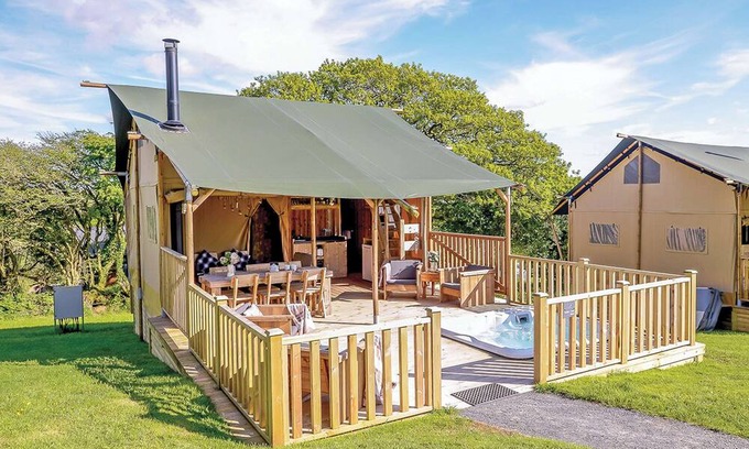 Narberth RV Rental | 2 bedroom accommodation in Narberth