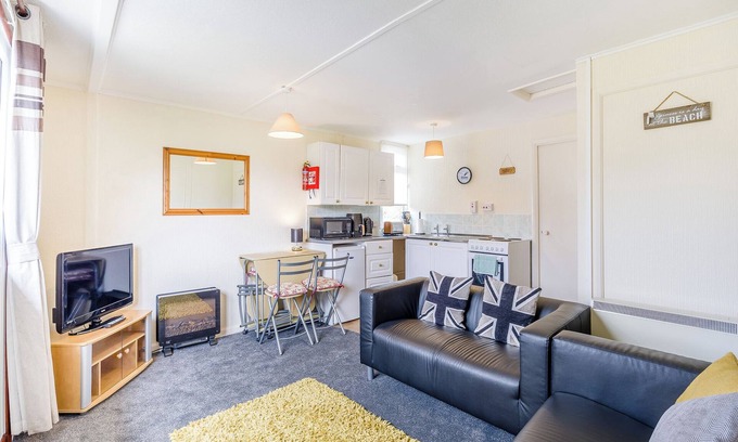 Anderby Creek Cottage | 2 bedroom accommodation in Anderby Creek, Mablethorpe