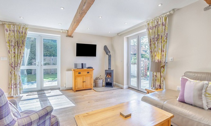Burgh le Marsh Cottage | 2 bedroom accommodation in Burgh Le Marsh, near Skegness