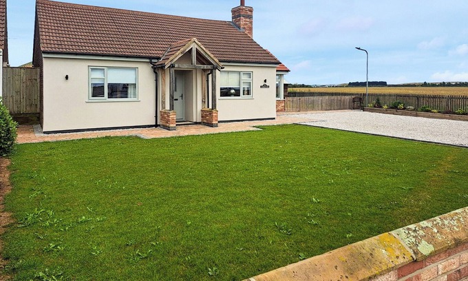 Frampton Cottage | 2 bedroom accommodation in Wyberton