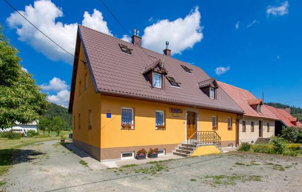 Vrata Apartment | 2 bedroom accommodation in Fuzine