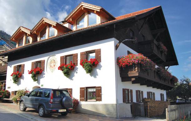 Rinn Apartment | 2 bedroom accommodation in Rinn b. Innsbruck