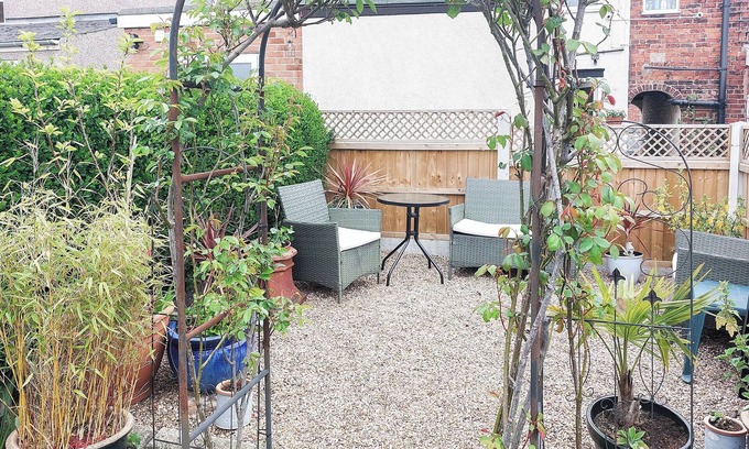 Alfreton Cottage | 2 bedroom accommodation in Alfreton, near Matlock
