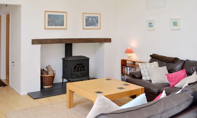 Stackpole Cottage | 2 bedroom accommodation in Valast Hill, near Stackpole