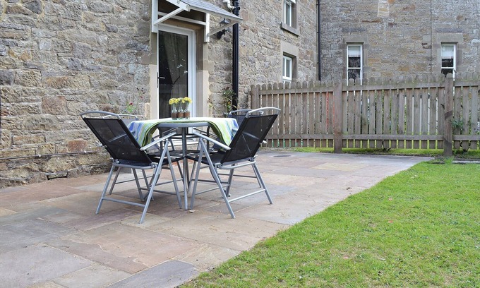 Hulme End Cottage | 2 bedroom accommodation in Hulme End, near Hartington