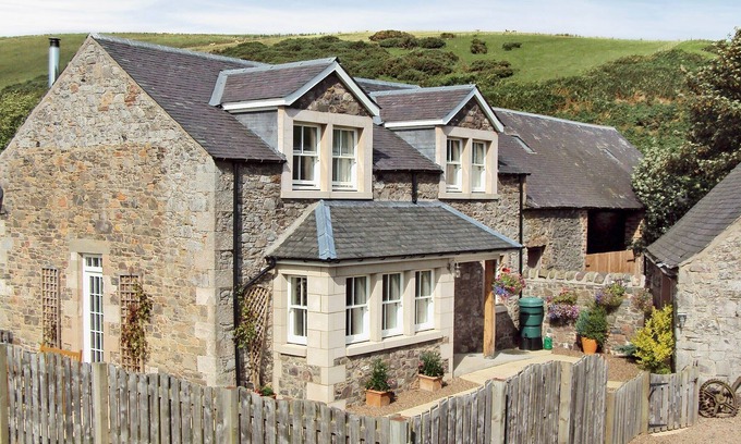 Lauder Cottage | 2 bedroom accommodation in Oxton, near Lauder