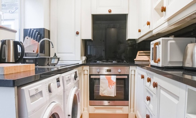 Ogden Cottage | 2 bedroom accommodation in Luddendenfoot, near Halifax