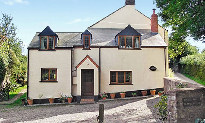 Chipstable Cottage | 2 bedroom accommodation in Chipstable, near Taunton