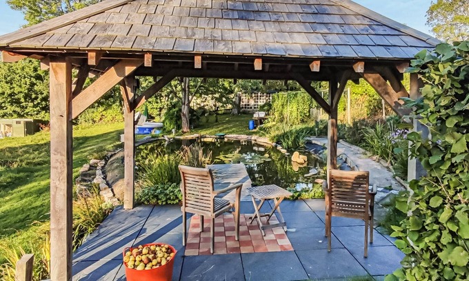 Wells Cottage | 2 bedroom accommodation in Wells, near Glastonbury