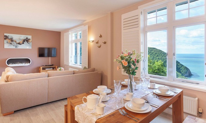 Oare Cottage | 2 bedroom accommodation in Woody Bay, Exmoor