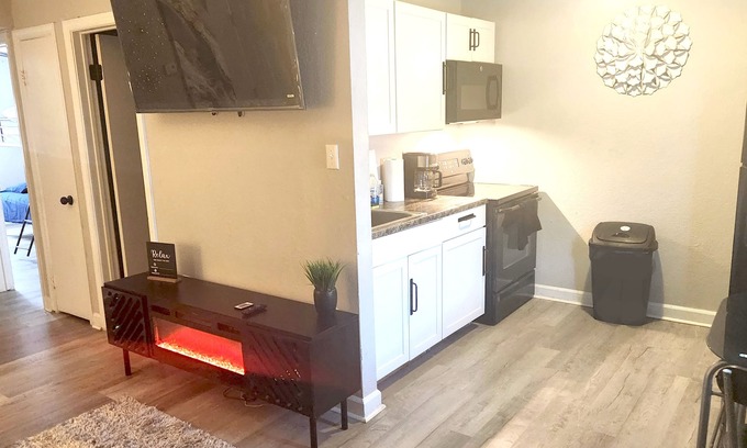 Norfolk Apartment | 2 bedroom amazing apartment 7 minutes from shopping Outlet
