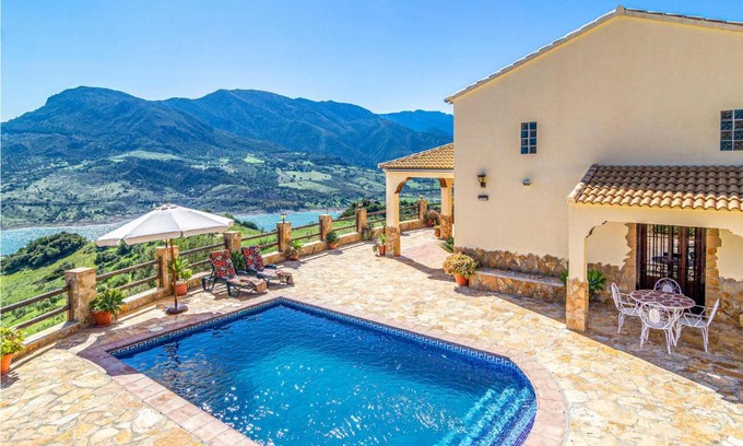 El Gastor House | 2 Bedroom Amazing Home In El Gastor