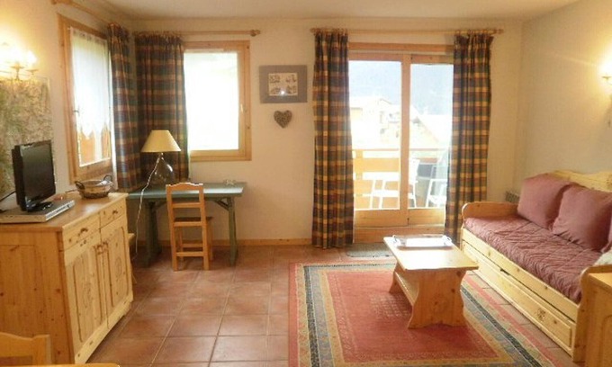 Vallandry Apartment | 2-bedroom apartment for 6 with balcony in Vallandry - Pets allowed