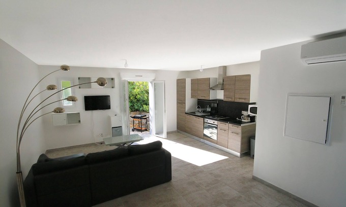Pietracorbara Apartment | 2-bedroom apartment for 6 people including 4 adults