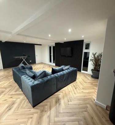 Walsall Apartment | 2 Bedroom Apartment For Rent