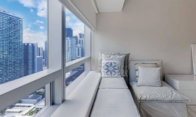 Brickell Resort | 2 Bedroom Apartment Four Seasons