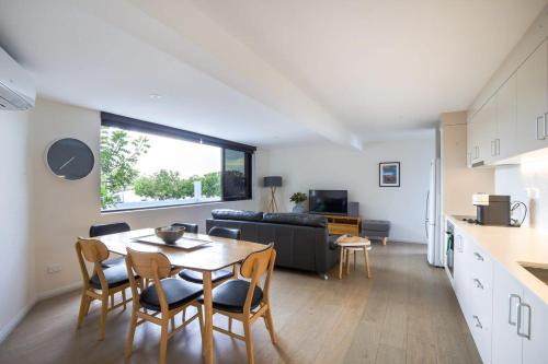 Batemans Bay Apartment | 2-Bedroom Apartment in the Heart of Batemans Bay