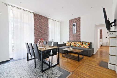 Marais Apartment | 2 Bedroom Apartment Île Saint-Louis With Free Netflix
