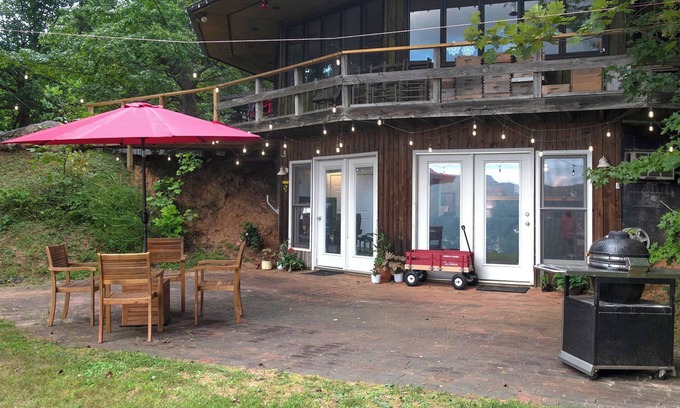 Sylva Apartment | 2 Bedroom Apartment overlooks WCU and Cullowhee NC with hot tub and the view wow