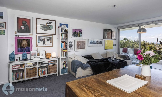 Vaucluse Apartment | 2 Bedroom Apt With Balcony & Ocean Views