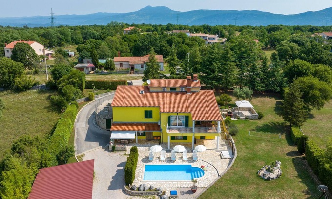 Nedescina Apartment | 2 bedroom awesome apartment in Labin