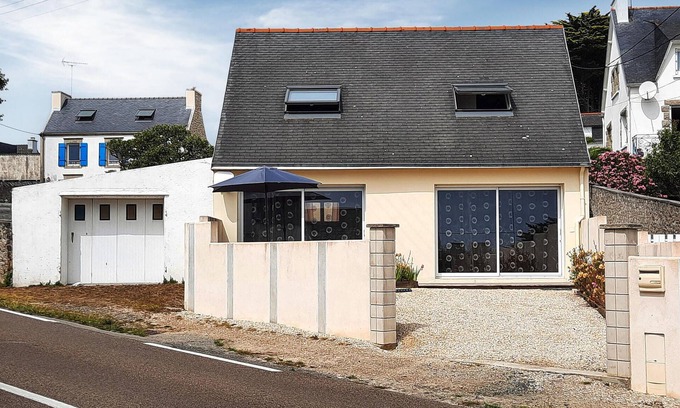 Plogoff House | 2 bedroom beautiful home in Plogoff