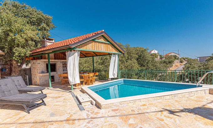 Rogoznica House | 2 bedroom beautiful home in Milinkovica