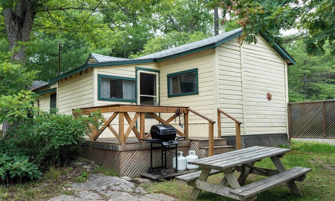 Gravenhurst House | 2-Bedroom Cottage #2 - Shortleaf Pine
