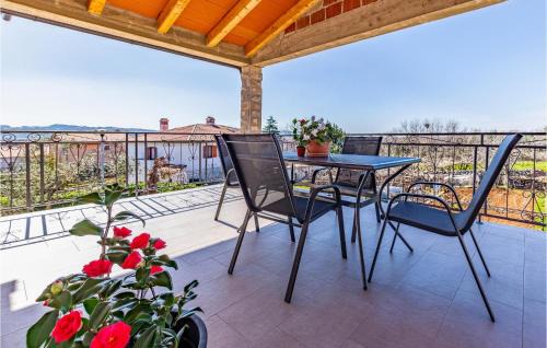 Vinez Apartment | 2 Bedroom Cozy Apartment In Labin
