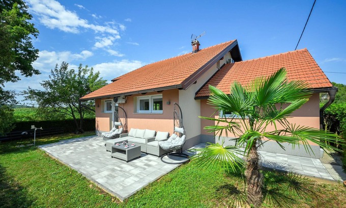 Duga Resa House | 2 bedroom cozy home in Duga Resa