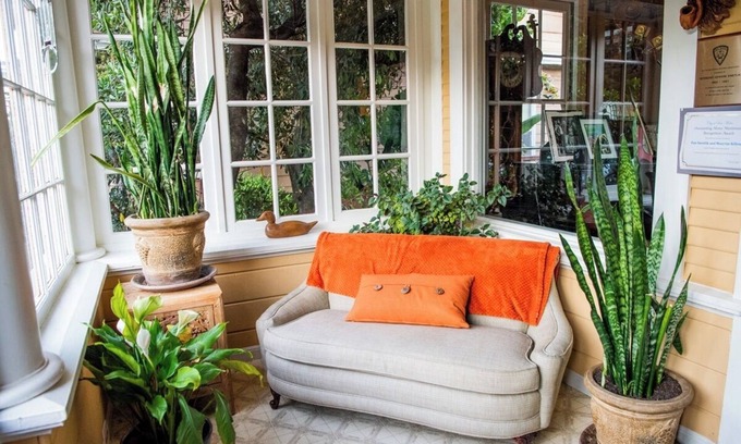 Central San Mateo House | 2-Bedroom Craftsman Downtown San Mateo, Shared