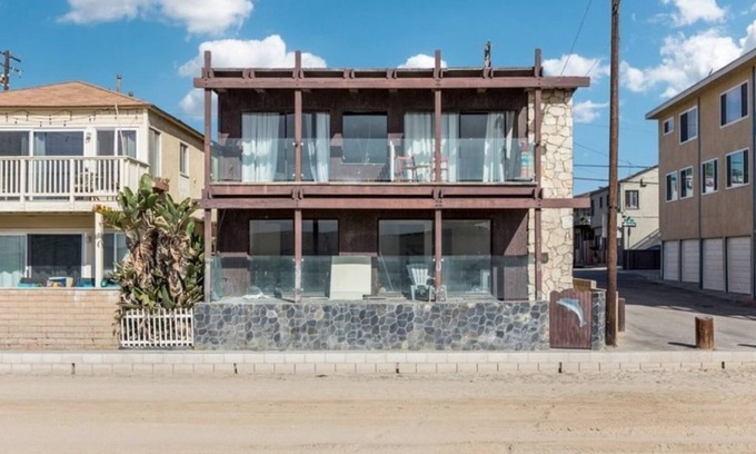 Old Towne Apartment | 2 Bedroom Duplex triplex L-451620 by Houzlet