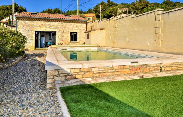 Laudun House | 2 bedroom accommodation in Laudun l Ardoise