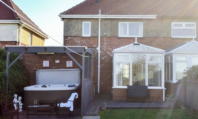 Woodhorn Cottage | 2 bedroom accommodation in Newbiggin-by-the-Sea