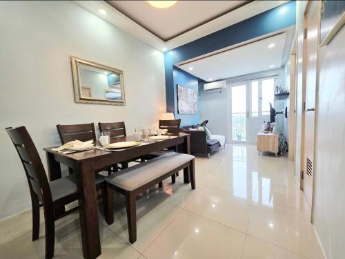 Santo Cristo Apartment | 2 Bedroom Grass Residences QC T1A