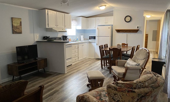 Spring City House | 2 bedroom home located near Watts Bar Lake