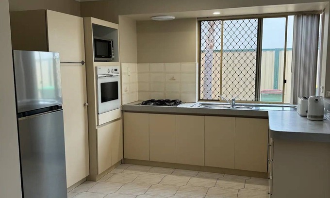 Murdoch House | 2 bedroom house with plenty of space