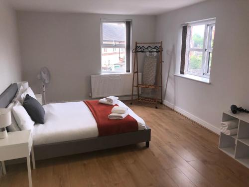 Loughborough Apartment | 2 Bedroom Large First Floor Apartment with FREE Parking