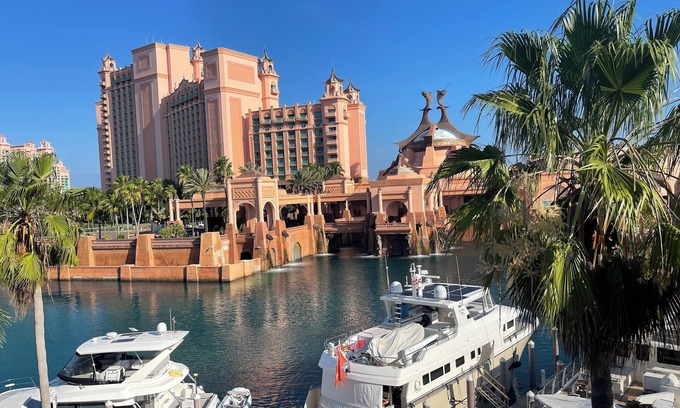 Paradise Island Apartment | 2 Bedroom Lock-off in Paradise Island 3/1/25-3/8/25