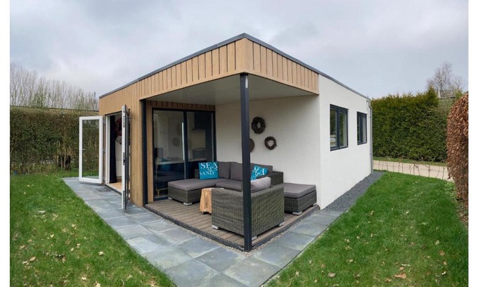 Heinkenszand House | 2 Bedroom Lovely Home In Heinkenszand