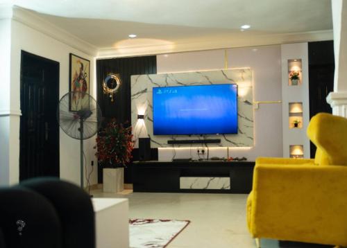 Alimosho Apartment | 2 Bedroom Luxury Apartment with Pool -24Hrs Power -PS4