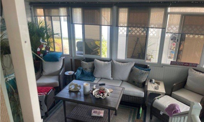 El Jobean House | 2-bedroom mobile home in amazing Port Charlotte with AC, WiFi, fitness room