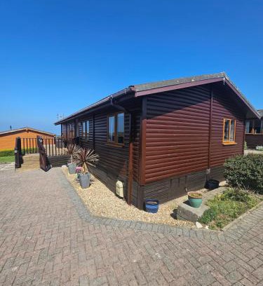 Mullacott House | 2 Bedroom Ocean View, Ilfracombe